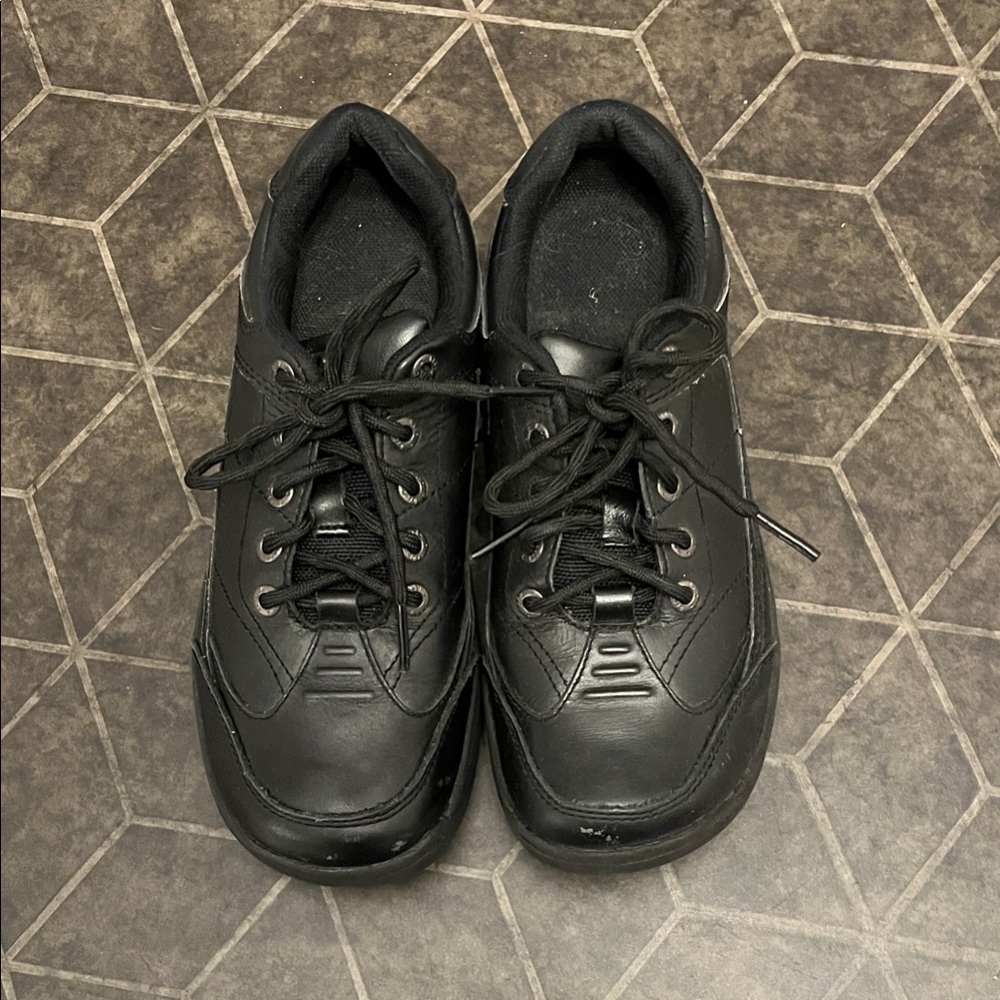 Mozo Chef Slip resistant shoes.